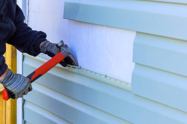 Reliable Emergency Siding Repair contractor in Riverdale, IL by Squared Siding